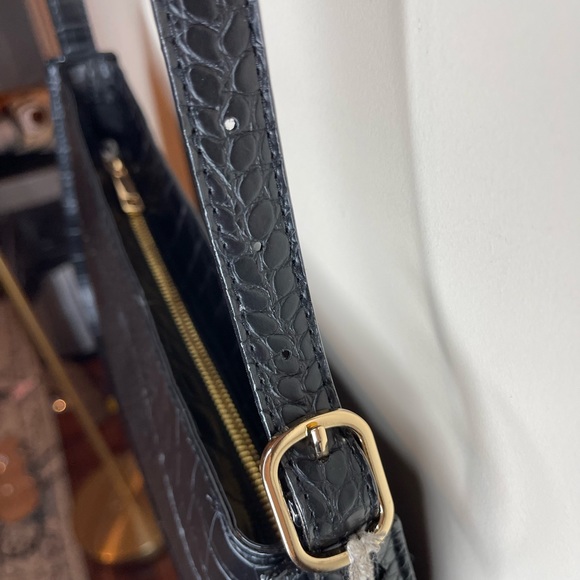 NWT -Crocodile textured Asymmetric Shoulder Handbag - Black - Picture 10 of 11